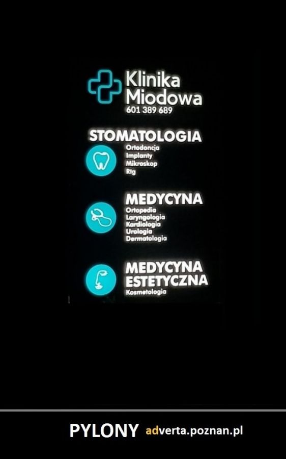 Pylony reklamowe Poznań Klinika Miodowa Poznań