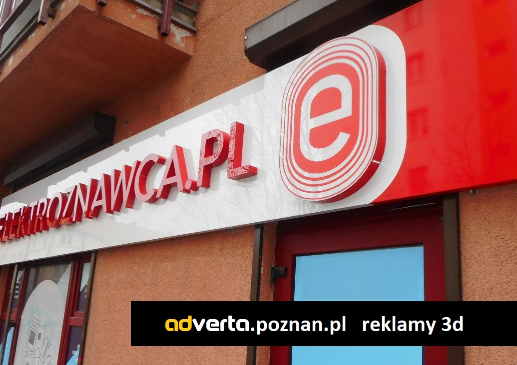 Kasetony reklamowe z Poznania na budynkach.
